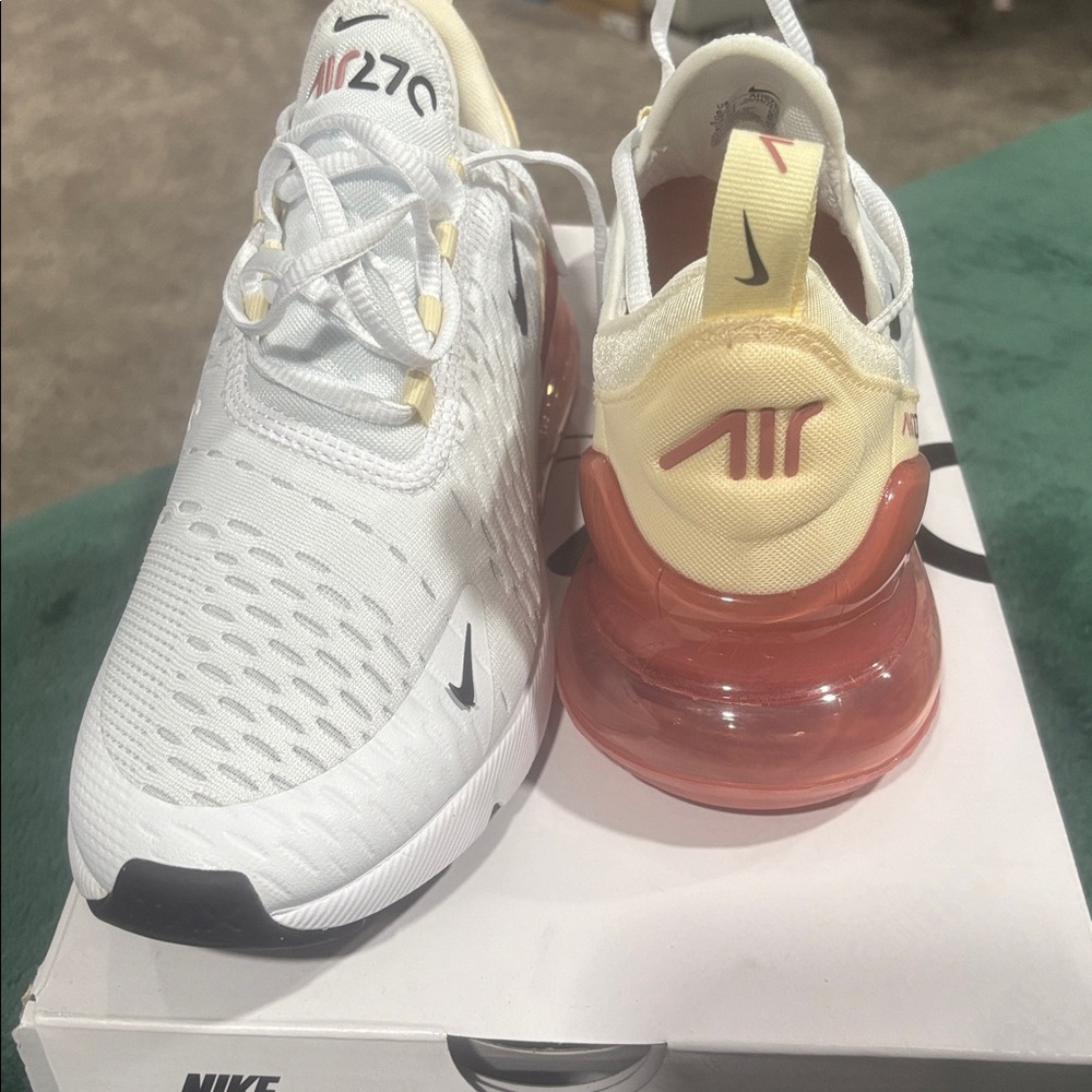 Nike Air Max 270 in White and Black